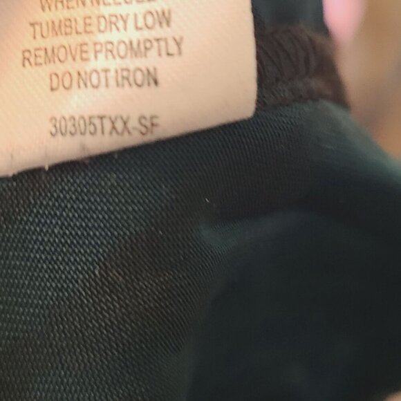 Lucy Diamonds NWT Women's Long Sleeve Pullover Top Green Size 5X - Picture 9 of 9